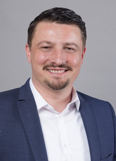 Halil Gashi,
Geschäftsführer